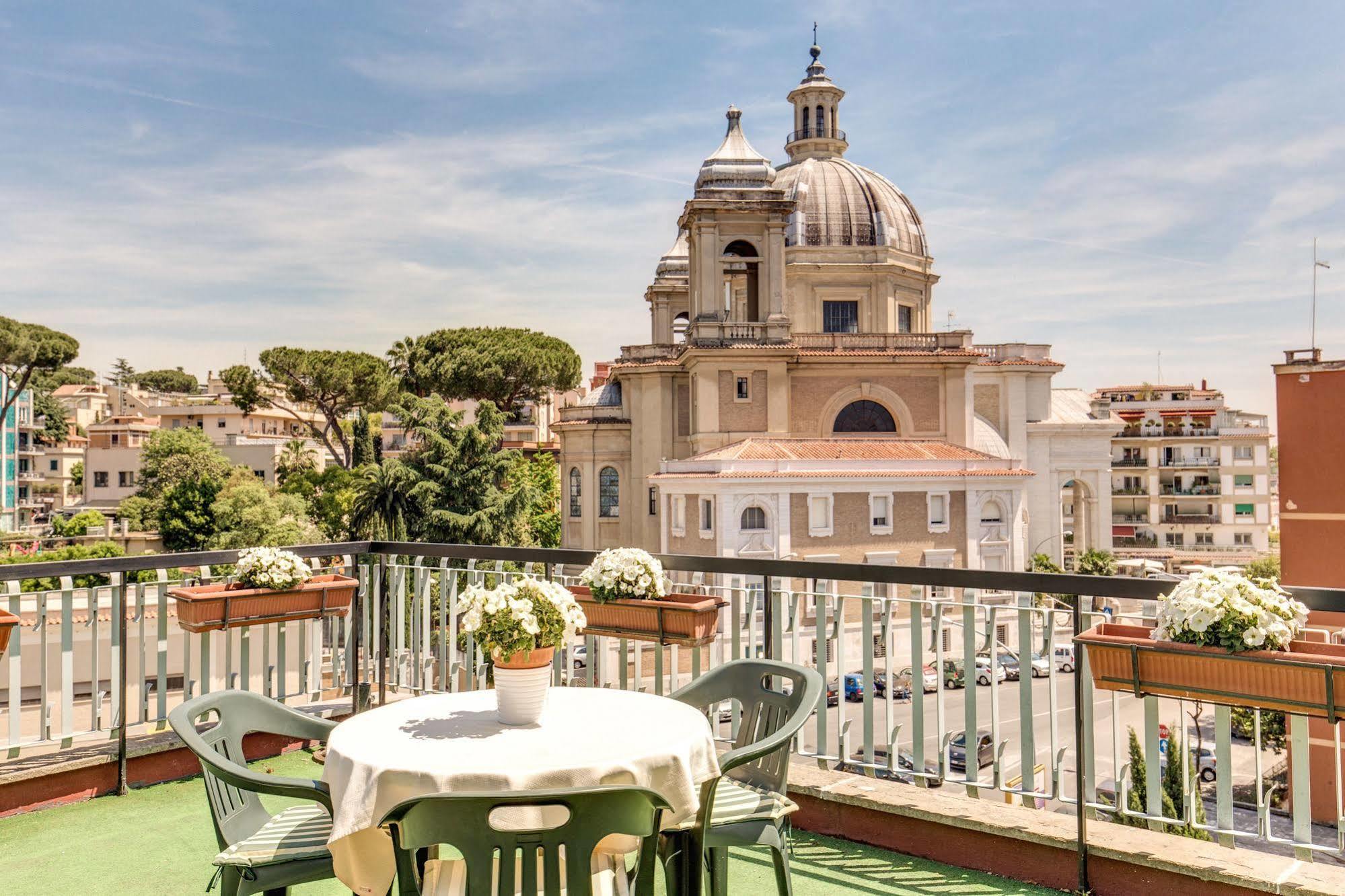 Beyou Hotel Ponte Milvio Rome Exterior photo