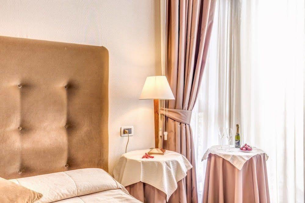 Beyou Hotel Ponte Milvio Rome Exterior photo